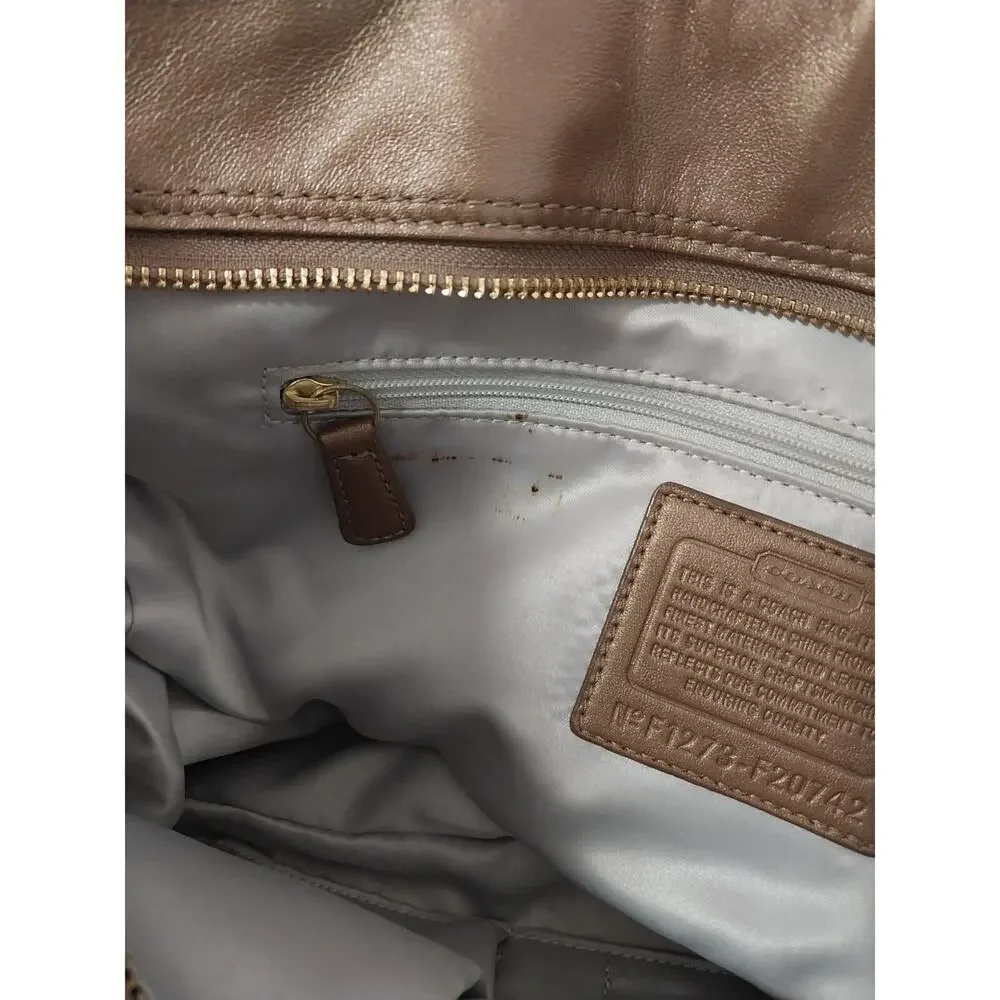 COACH! VINTAGE ANTIQUE GOLD GENUINE LEATHER 